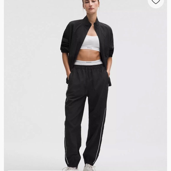 License to train oversized jacket